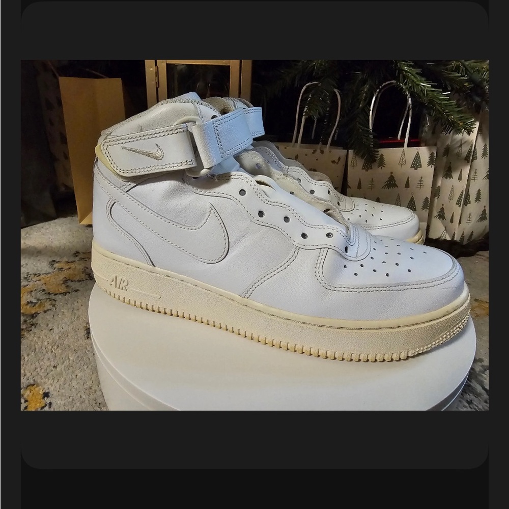 Nike Uptown White High-Tops